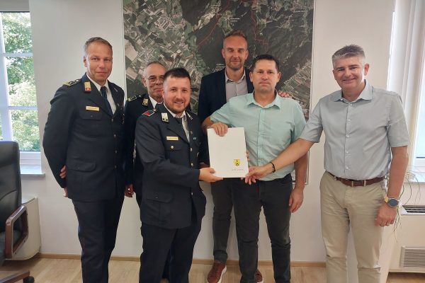 Podpis pogodbe novega podvozja